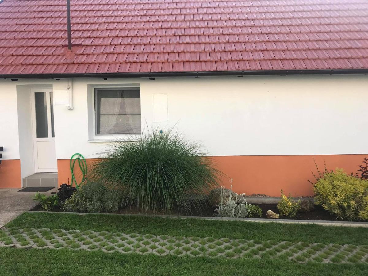 Chalupa na Lípové v Hlohovci Hlohovec Exteriér fotografie